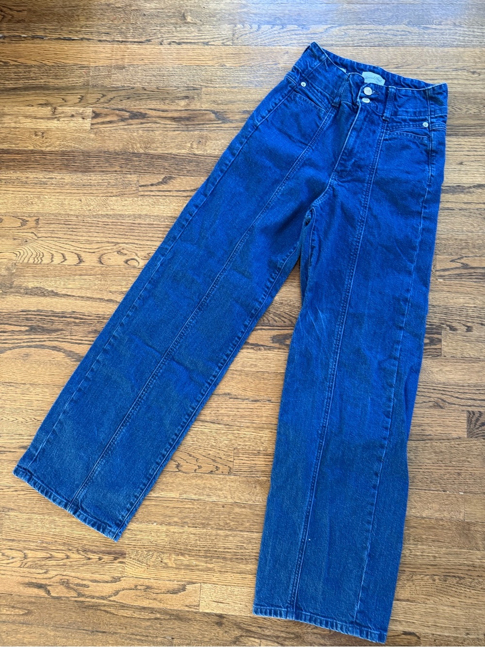 Universal Thread Women's High-Rise Wide Leg Jeans in Indigo Blue
